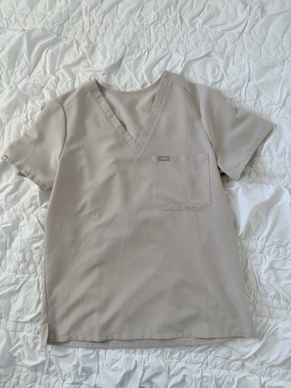 FIGS Women's Catarina Bone Tan V-Neck Scrub Top M
